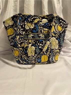 Vera Bradley Shoulder Bag Purse Tote w/ Zip Closure - Ellie Blue Retired 2012